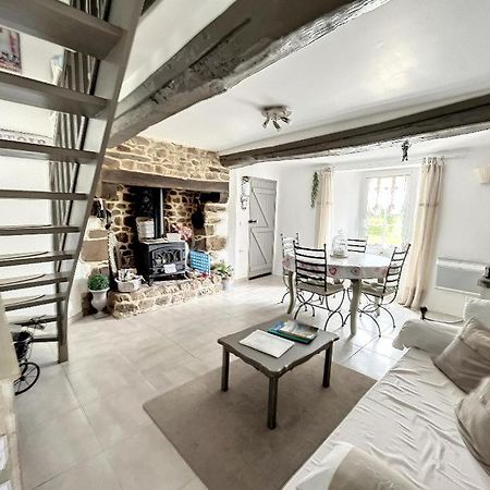 Chambres D'Hotes La Clef Des Champs Montpinchon Zewnętrze zdjęcie