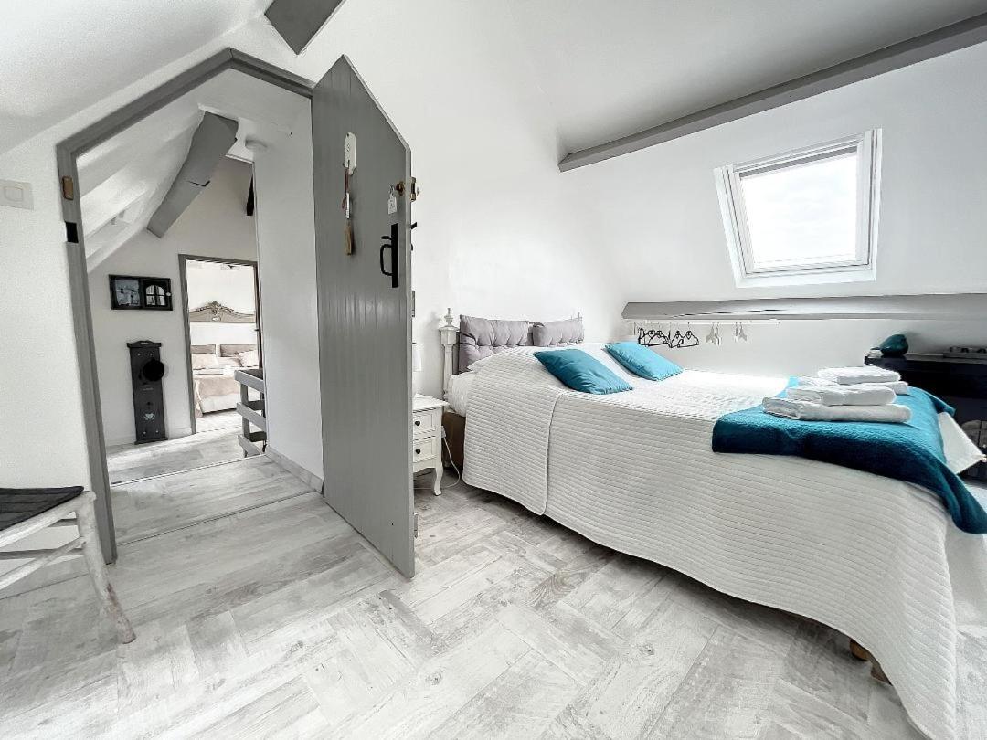 Chambres D'Hotes La Clef Des Champs Montpinchon Zewnętrze zdjęcie